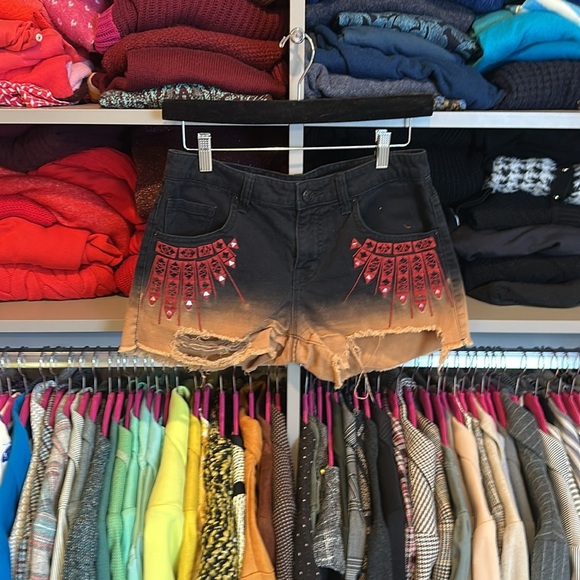 BDG black, brown and red print with studs mid rise freja vintage edit size 26 - Picture 2 of 3